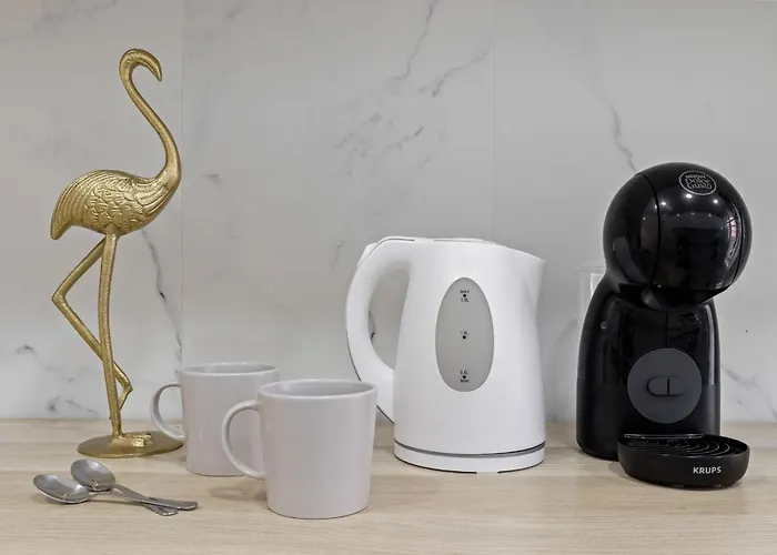 Apartamento Amplio Con Piscina Y Parking En