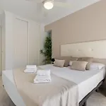 Apartment Amplio Con Piscina Y Parking En