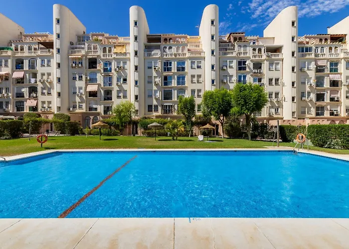 Amplio Con Piscina Y Parking En Апартаменты Торремолинос