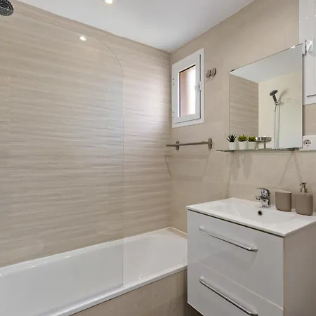 Amplio Con Piscina Y Parking En Apartamento Torremolinos