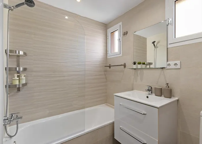 Amplio Con Piscina Y Parking En Appartement Torremolinos